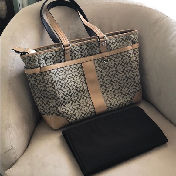 Coach Diaper Bag (+Bonus item) - Picture 2 of 8